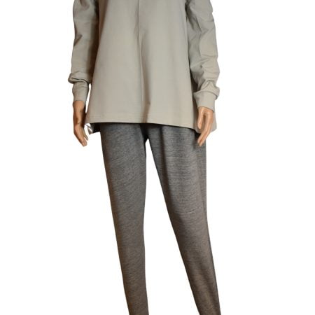 Pyjama/Onesie/hansop met voet - grote maten- Grijs in 1 stuk. Smeer en uitkleedgedrag. Incontinentie, aangepaste kleding, rits op de rug, Gozz4all