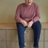 Huispak-Hansop-jumpy-grote maten-Oud roze-jeans -smeer en uitkleedgedrag-Gozz4all-dementie-incontinentie-aangepaste kleding-rits op de rug-ongewenst uitkleden
